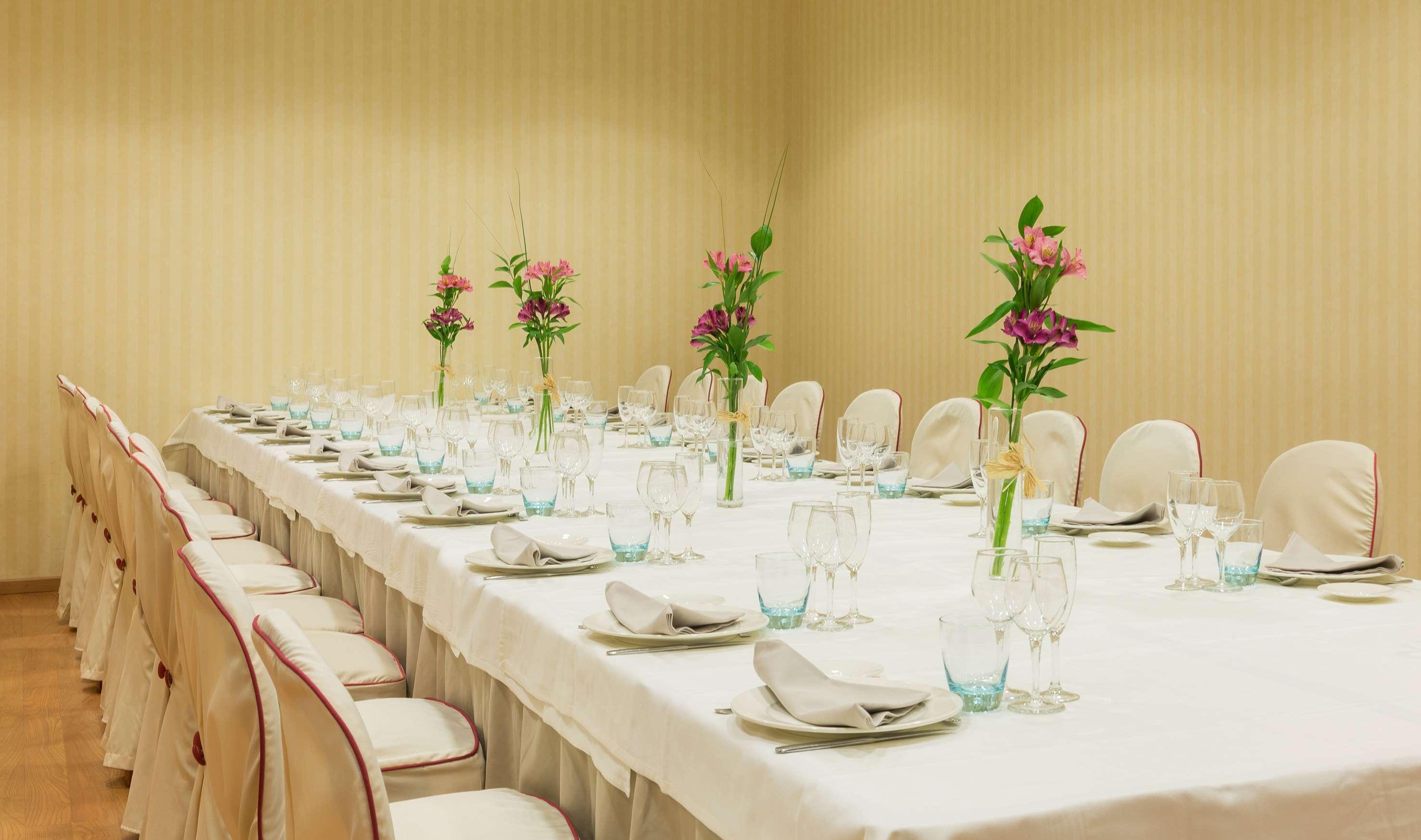 Hotel Madrid Leganes Affiliated By Melia Exterior photo